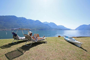 Apartment A lago, private beach and parking Oliveto Lario